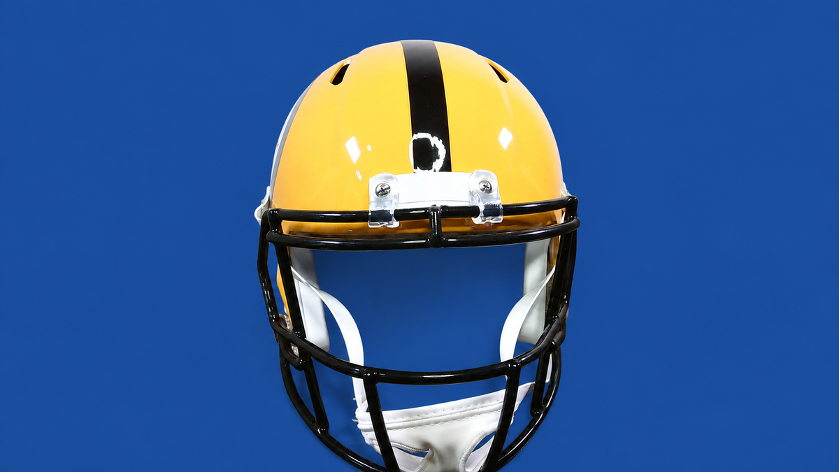 Jack Ham Signed Steelers Gold Replica Helmet – HOF 88 Inscription – JSA Witnessed