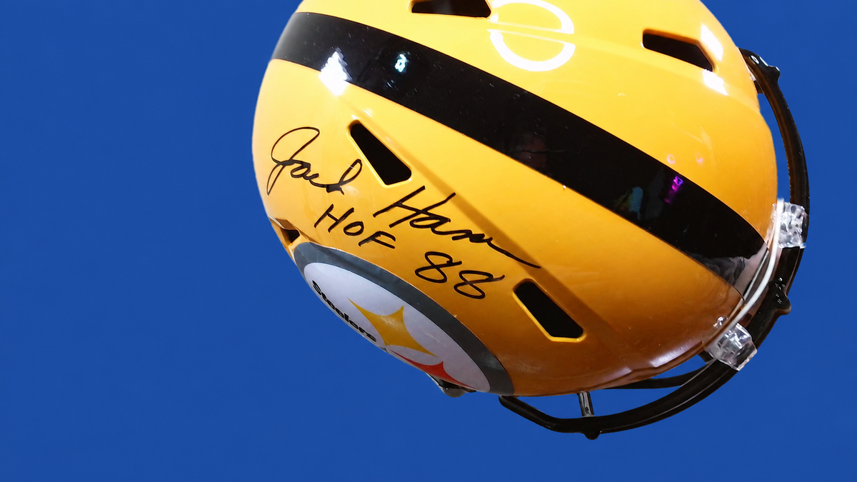 Jack Ham Signed Steelers Gold Replica Helmet – HOF 88 Inscription – JSA Witnessed