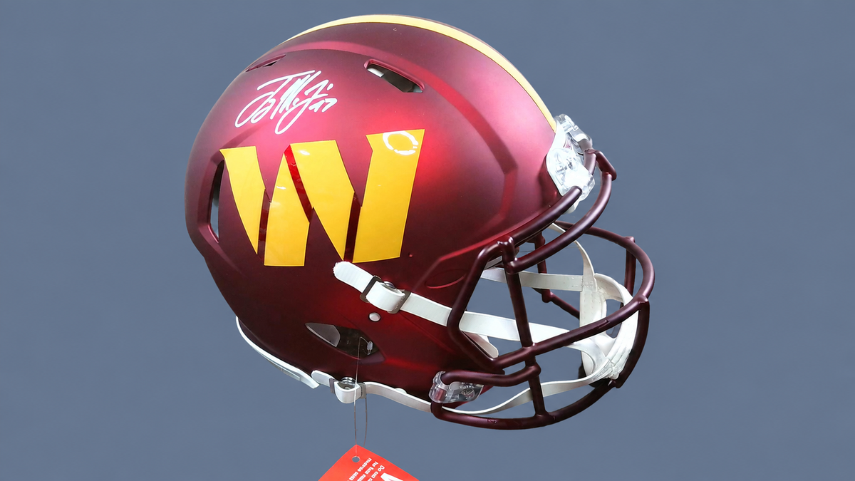 Terry McLaurin Autographed Washington Commanders Authentic Football Helmet – Beckett Witnessed